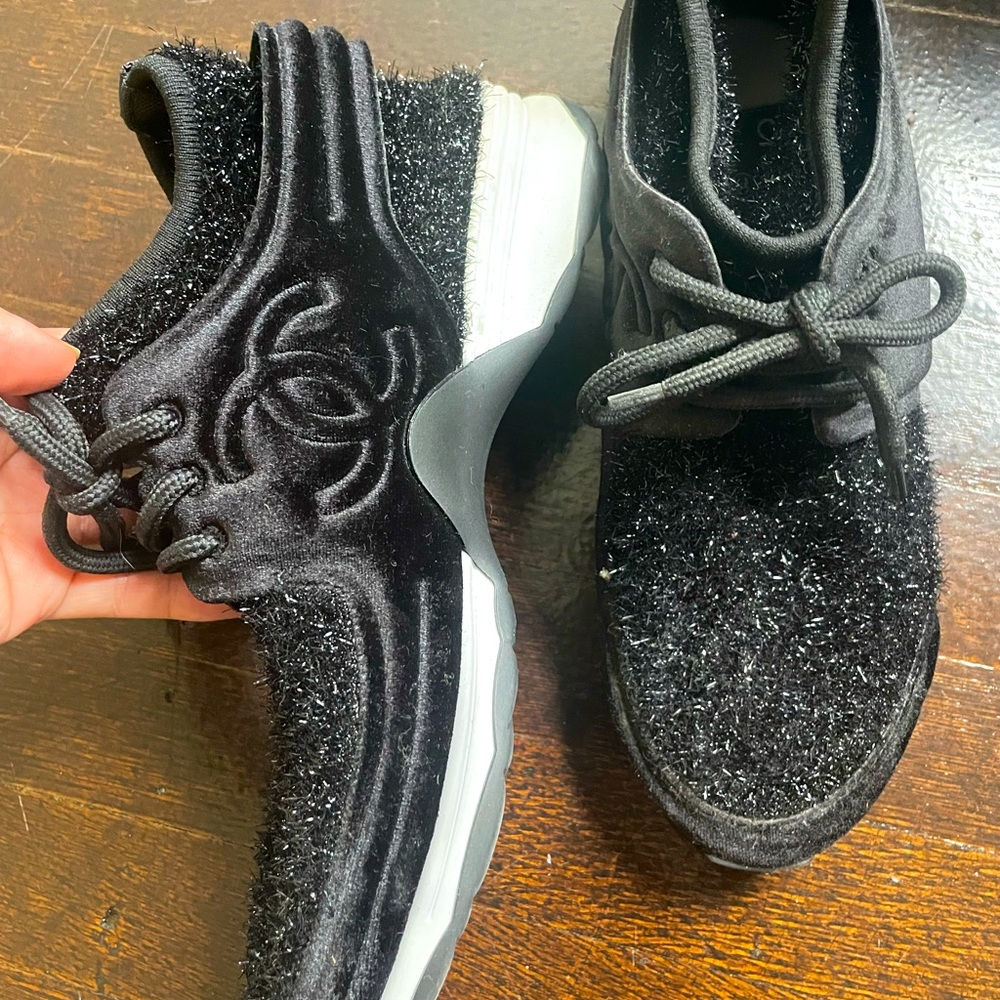 CHANEL BLACK TINSEL SOCK SNEAKERS (38 1/2)